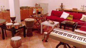 sala musica con strumenti